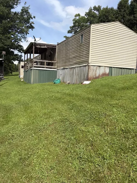Exterior - 566 Ebon Rd, Wellington, KY 40387 photo 6 of 14