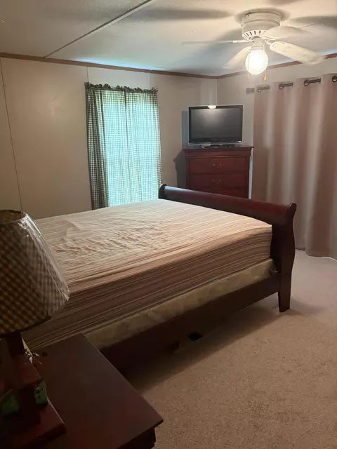 Bedroom - 566 Ebon Rd, Wellington, KY 40387 photo 3 of 5