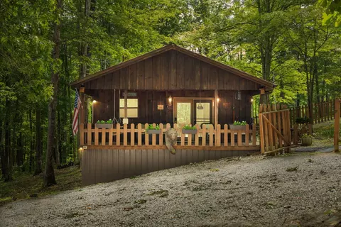 139 Camp Judy Ln, Wellington, KY 40387