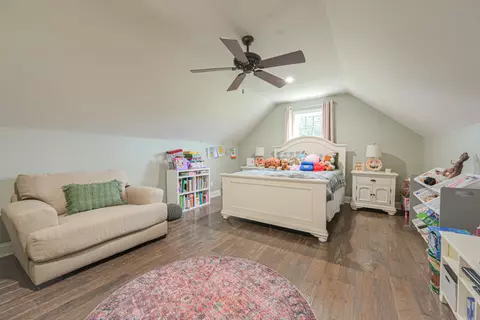Bedroom - 212 Mccoy Rd, Grayson, KY 41143 photo 4 of 4