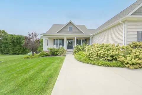 Exterior - 212 Mccoy Rd, Grayson, KY 41143 photo 4 of 14