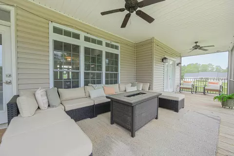 Exterior - 212 Mccoy Rd, Grayson, KY 41143 photo 11 of 14