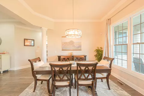 Dining - 212 Mccoy Rd, Grayson, KY 41143 photo 1 of 3
