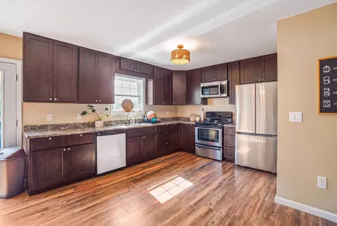 Kitchen - 63 Meade Ln, Eubank, KY 42567 photo 1 of 2