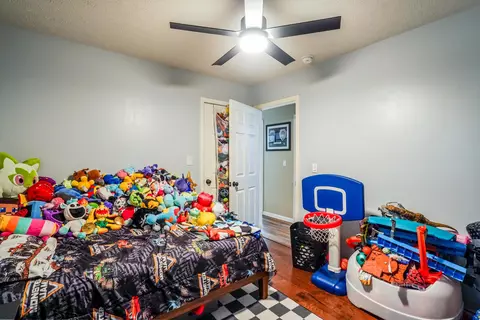 Bedroom - 63 Meade Ln, Eubank, KY 42567 photo 6 of 9
