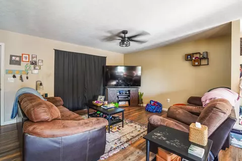 Living - 63 Meade Ln, Eubank, KY 42567 photo 1 of 1