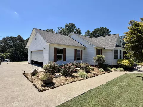 Exterior - 195 Reece Rd, Mayfield, KY 42066 photo 3 of 7