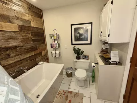 Bath - 195 Reece Rd, Mayfield, KY 42066 photo 6 of 7