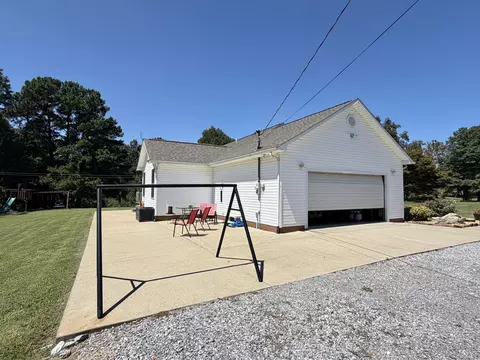 Exterior - 195 Reece Rd, Mayfield, KY 42066 photo 4 of 7