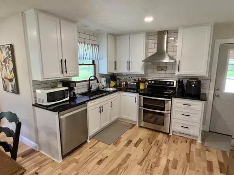 Kitchen - 195 Reece Rd, Mayfield, KY 42066 photo 1 of 2