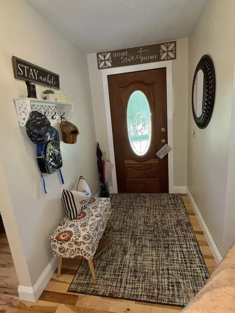 Entry Way - 195 Reece Rd, Mayfield, KY 42066 photo 1 of 1