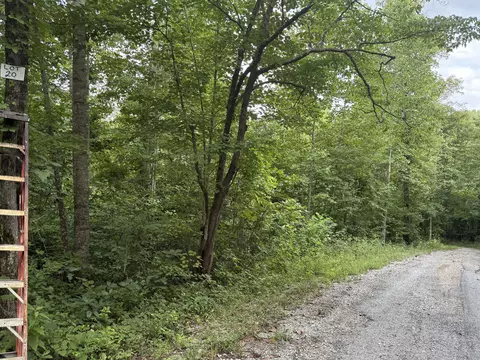 27 Buck Creek Cir, Somerset, KY 42501