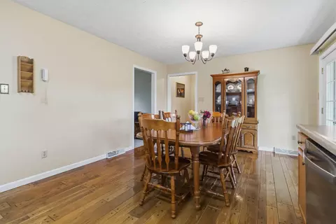 Dining - 26 Emerald Ln, Corbin, KY 40701 photo 3 of 3