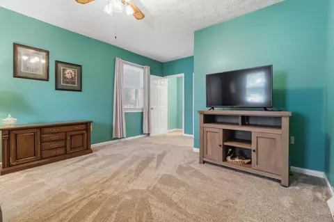 Bedroom - 26 Emerald Ln, Corbin, KY 40701 photo 5 of 12