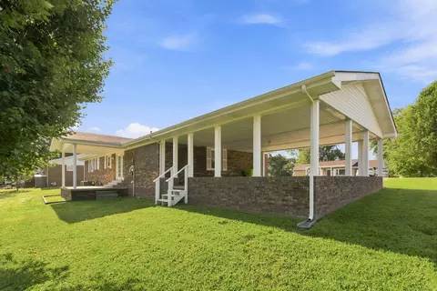 Exterior - 26 Emerald Ln, Corbin, KY 40701 photo 4 of 12