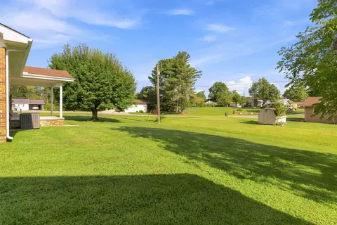 Exterior - 26 Emerald Ln, Corbin, KY 40701 photo 8 of 12