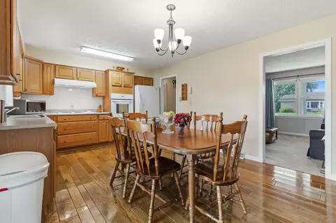 Dining - 26 Emerald Ln, Corbin, KY 40701 photo 2 of 3