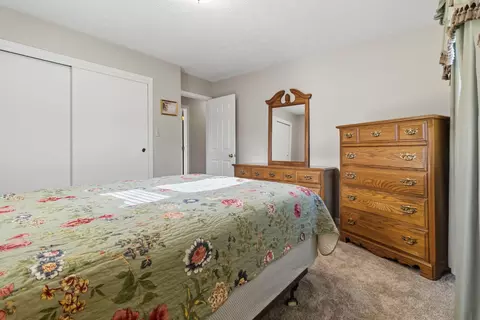 Bedroom - 26 Emerald Ln, Corbin, KY 40701 photo 7 of 12