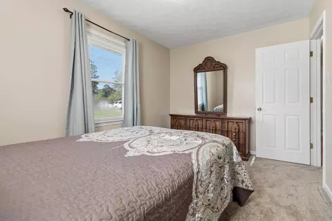 Bedroom - 26 Emerald Ln, Corbin, KY 40701 photo 2 of 12