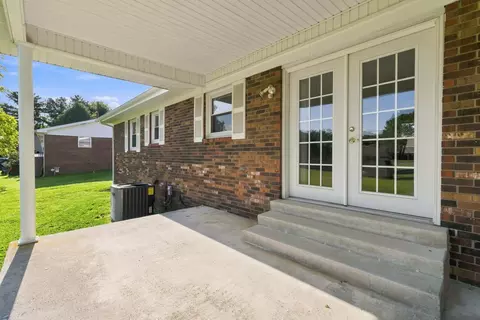 Exterior - 26 Emerald Ln, Corbin, KY 40701 photo 10 of 12