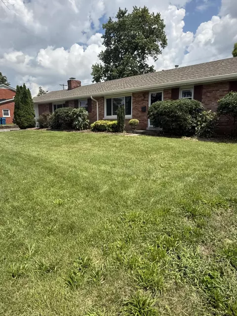 1678 Traveller Rd, Lexington, KY 40504