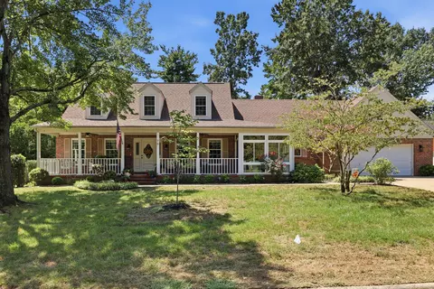 76 Martin Cir, Paducah, KY 42001