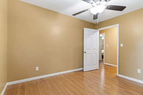 Bedroom - 1716 Liberty Rd, Eubank, KY 42567 photo 15 of 16