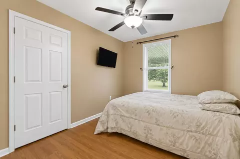 Bedroom - 1716 Liberty Rd, Eubank, KY 42567 photo 7 of 16