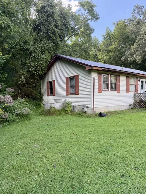 Exterior - 335 Smallwood Rd, Stanton, KY 40380 photo 8 of 19