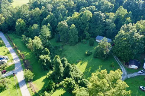View/Area - 335 Smallwood Rd, Stanton, KY 40380 photo 3 of 7