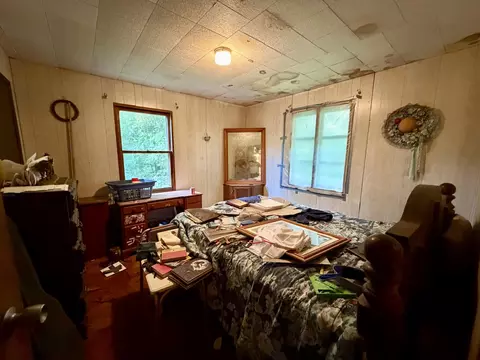 Bedroom - 335 Smallwood Rd, Stanton, KY 40380 photo 4 of 4