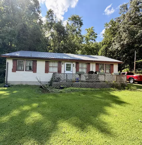 Exterior - 335 Smallwood Rd, Stanton, KY 40380 photo 5 of 19
