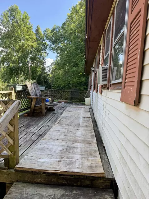 Exterior - 335 Smallwood Rd, Stanton, KY 40380 photo 6 of 19