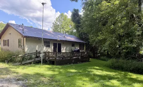 Exterior - 335 Smallwood Rd, Stanton, KY 40380 photo 7 of 19