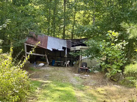 Exterior - 335 Smallwood Rd, Stanton, KY 40380 photo 9 of 19