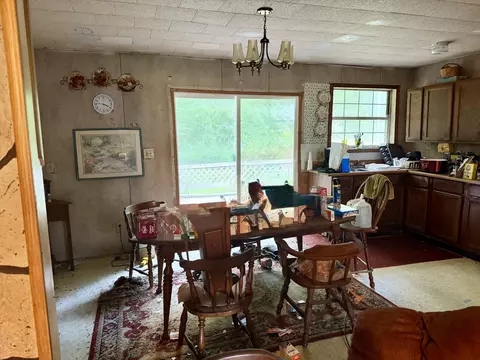 Dining - 335 Smallwood Rd, Stanton, KY 40380 photo 1 of 1
