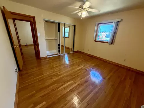 Bedroom - 214 Laurel Dr, Berea, KY 40403 photo 6 of 8