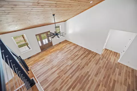 Entry Way - 2610 E Fork Rd, Means, KY 40346 photo 6 of 7