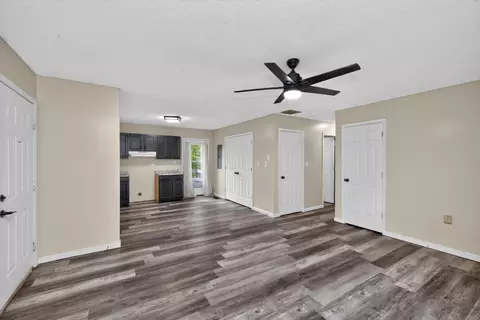 Living - 310 E 10th St, Millersburg, KY 40348 photo 2 of 5