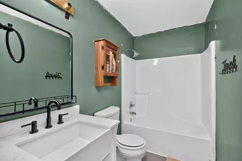 Bath - 310 E 10th St, Millersburg, KY 40348 photo 1 of 1