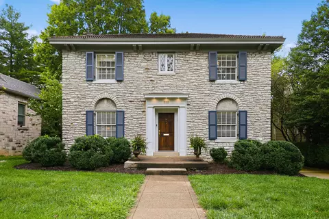222 Kingsway Dr, Lexington, KY 40502