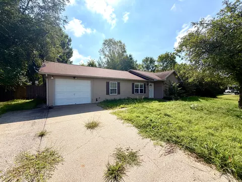 1158 Patton Pl, Oak Grove, KY 42262
