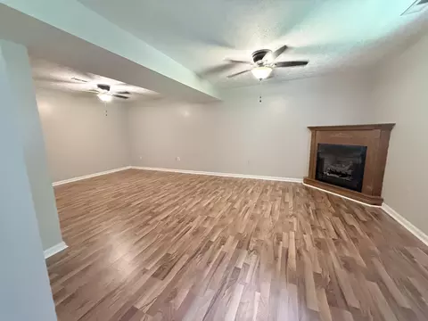 Living - 875 Copperas, Morehead, KY 40351 photo 4 of 6