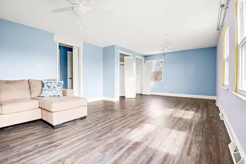 Living - 32 Meadow Brook Dr, Corbin, KY 40701 photo 9 of 9