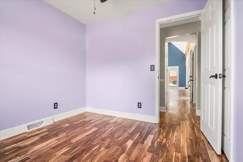 Bedroom - 32 Meadow Brook Dr, Corbin, KY 40701 photo 2 of 5