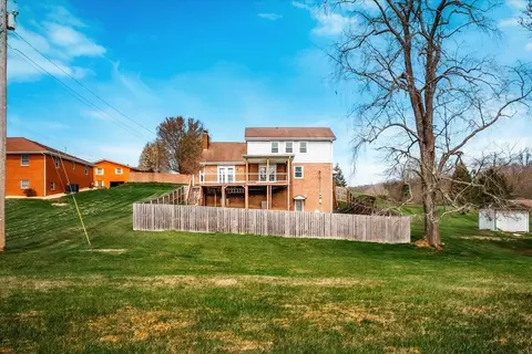 Exterior - 32 Meadow Brook Dr, Corbin, KY 40701 photo 2 of 9