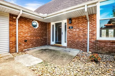 Exterior - 32 Meadow Brook Dr, Corbin, KY 40701 photo 3 of 9
