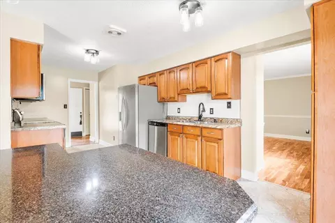 Kitchen - 32 Meadow Brook Dr, Corbin, KY 40701 photo 1 of 4