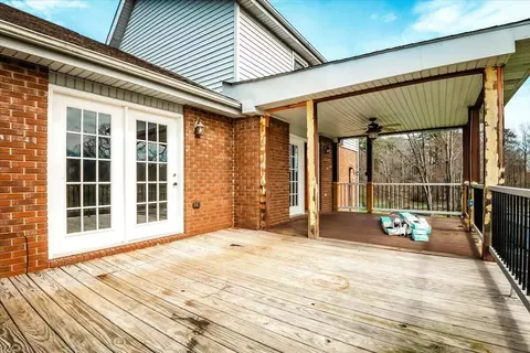 Exterior - 32 Meadow Brook Dr, Corbin, KY 40701 photo 5 of 9