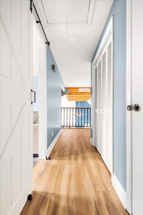 Entry Way - 32 Meadow Brook Dr, Corbin, KY 40701 photo 4 of 6